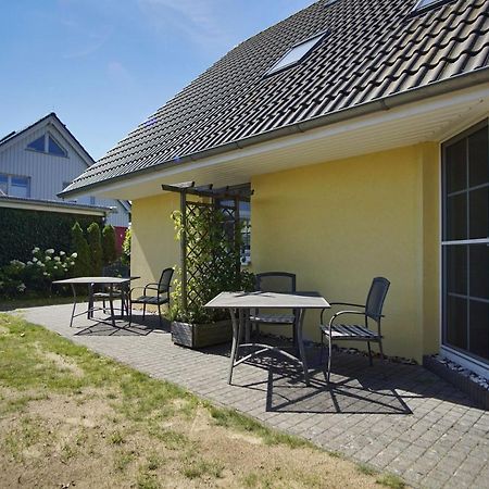 Nah Am Meer, Ruhige Lage, Gratis Nutzung Vom Ahoi Erlebnisbad Und Sauna In Sellin - Haus Inselblick Fewo 01 Goehren  Exterior photo