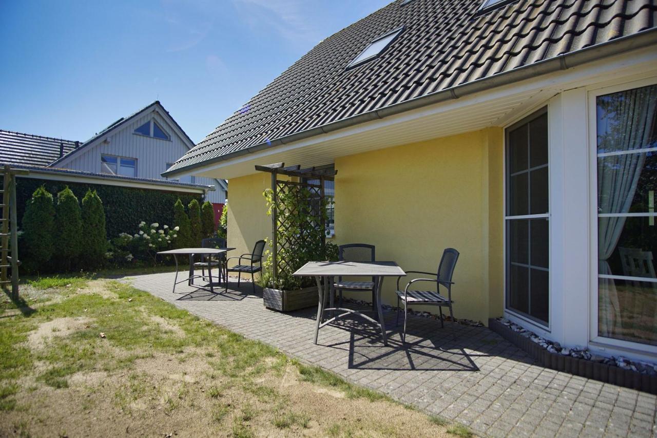 Nah Am Meer, Ruhige Lage, Gratis Nutzung Vom Ahoi Erlebnisbad Und Sauna In Sellin - Haus Inselblick Fewo 01 Goehren  Exterior photo
