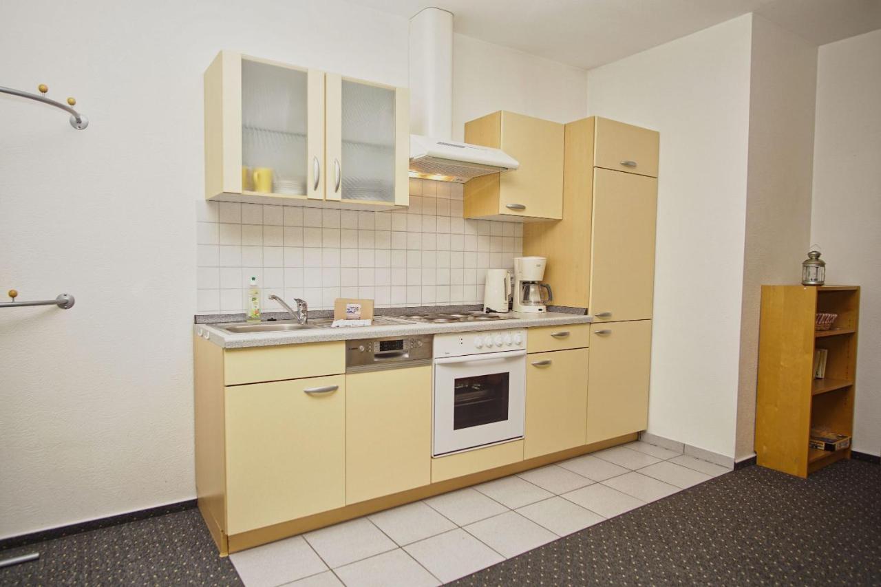 Nah Am Meer, Ruhige Lage, Gratis Nutzung Vom Ahoi Erlebnisbad Und Sauna In Sellin - Haus Inselblick Fewo 01 Goehren  Exterior photo
