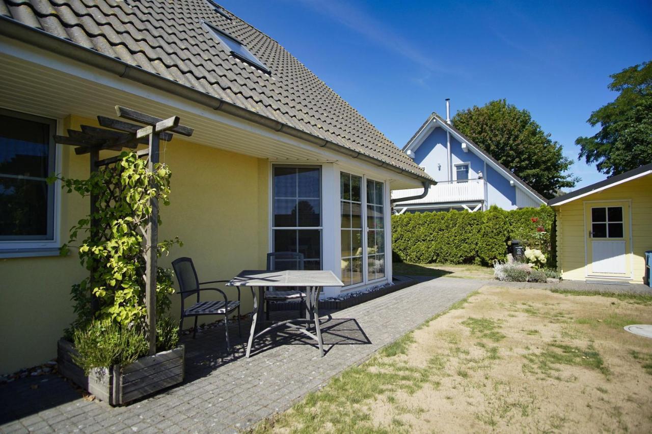 Nah Am Meer, Ruhige Lage, Gratis Nutzung Vom Ahoi Erlebnisbad Und Sauna In Sellin - Haus Inselblick Fewo 01 Goehren  Exterior photo