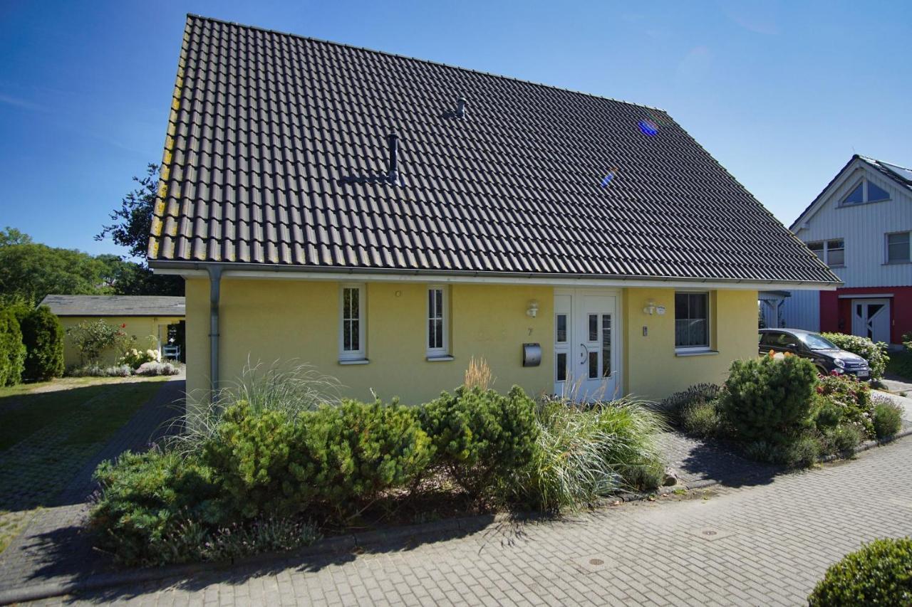 Nah Am Meer, Ruhige Lage, Gratis Nutzung Vom Ahoi Erlebnisbad Und Sauna In Sellin - Haus Inselblick Fewo 01 Goehren  Exterior photo