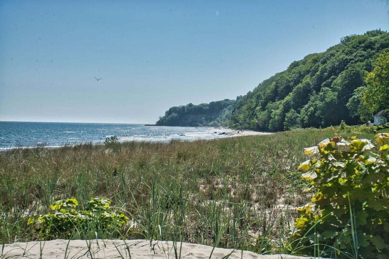 Nah Am Meer, Ruhige Lage, Gratis Nutzung Vom Ahoi Erlebnisbad Und Sauna In Sellin - Haus Inselblick Fewo 01 Goehren  Exterior photo