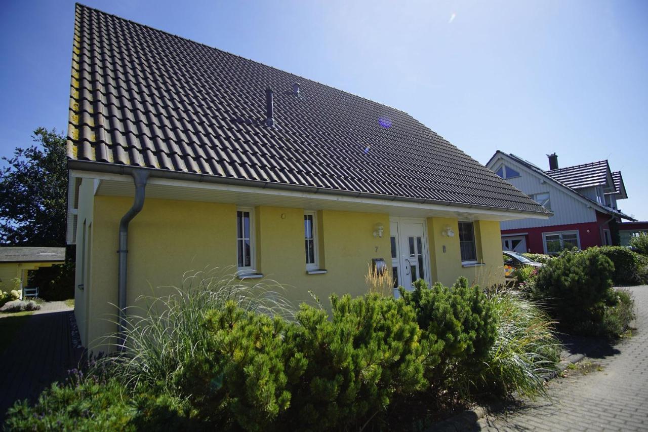 Nah Am Meer, Ruhige Lage, Gratis Nutzung Vom Ahoi Erlebnisbad Und Sauna In Sellin - Haus Inselblick Fewo 01 Goehren  Exterior photo